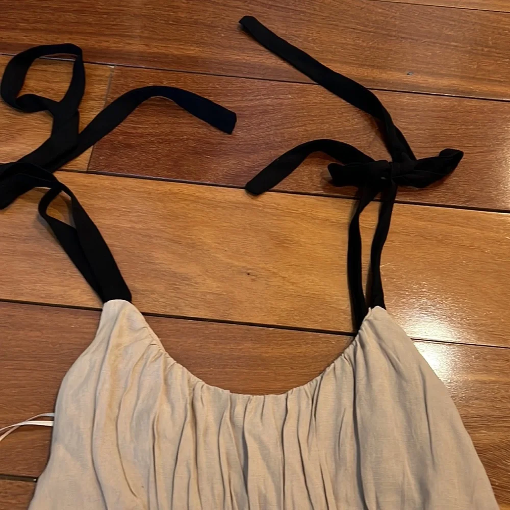 Dress - Picture 2 of 6